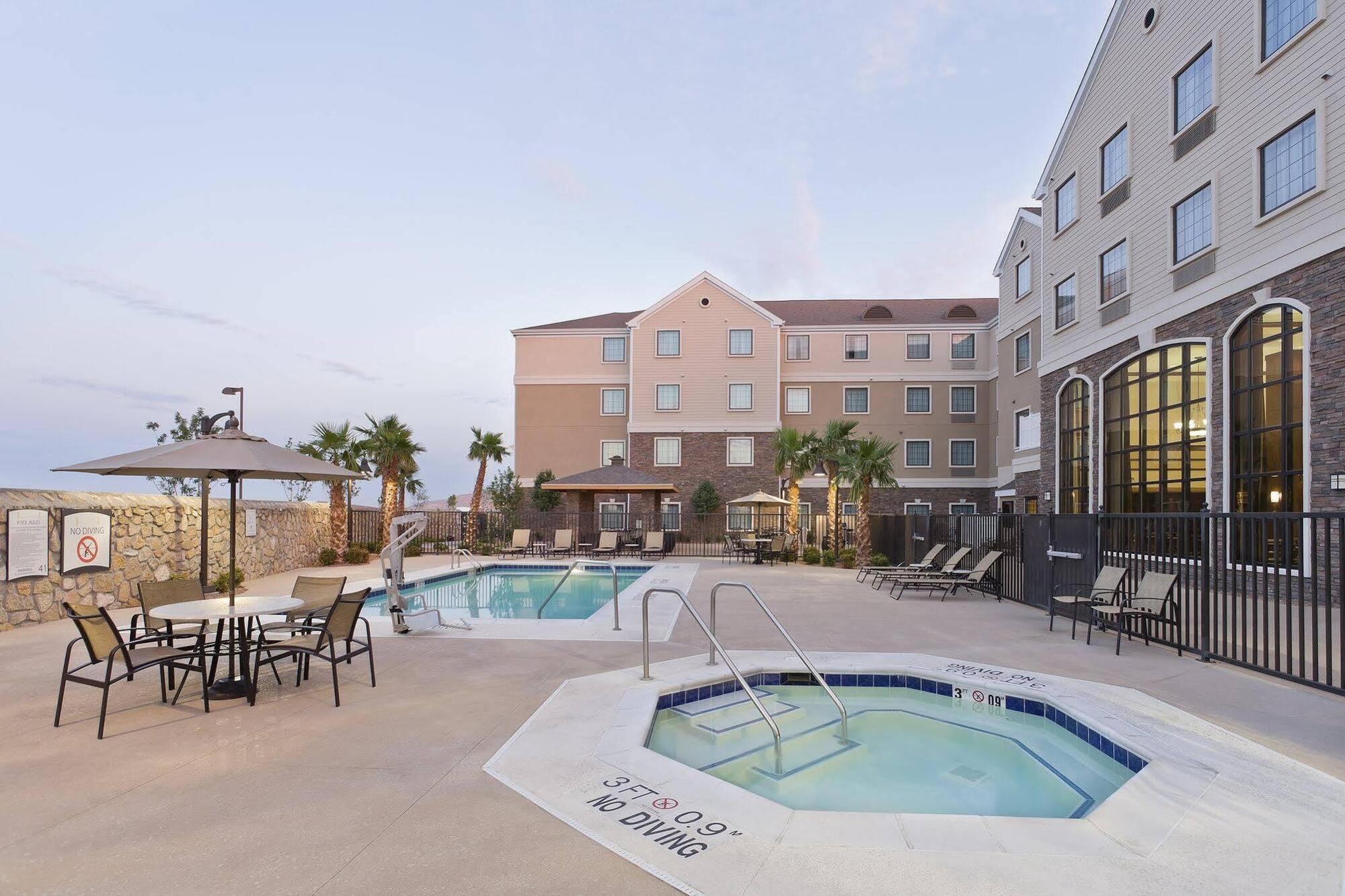 Staybridge Suites El Paso Airport By Ihg Kültér fotó